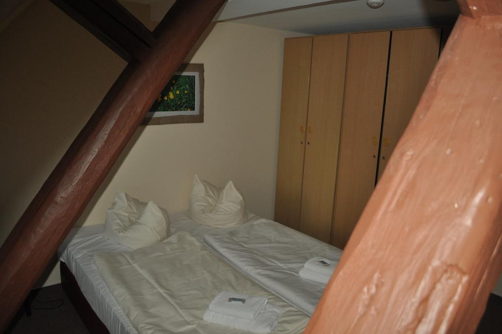 Burg Katlenburg Hotel Room photo